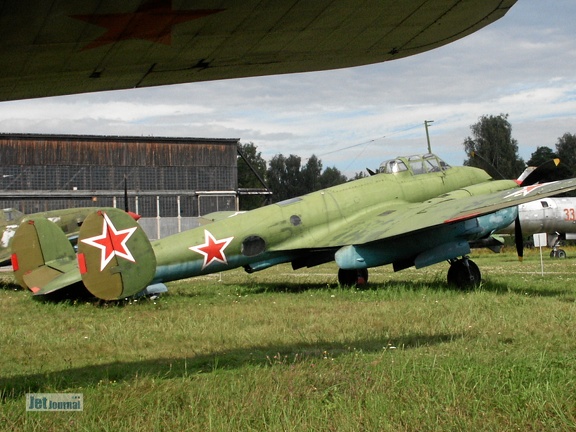 Petljakow Pe-2 (82 visits) Walkaround Pe-2. Monino 2003. Dieses Exemplar wurde aus verschiedenen Maschinen (3 Stk) zusammengese... Petljakow Pe-2