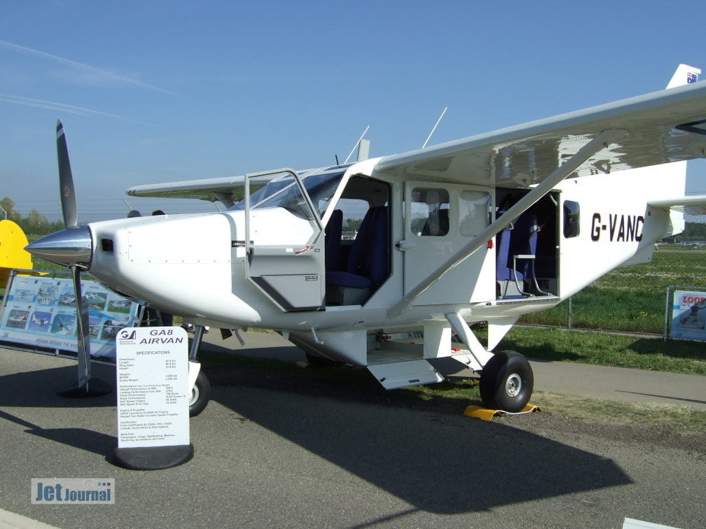 G-VANC Gippsland GA-8 Airvan cn GA8-06-097 (2471 odwiedzin) G-VANC Gippsland GA-8 Airvan cn GA8-06-097