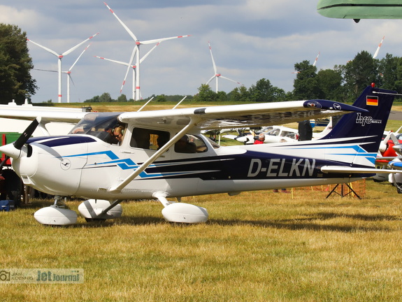 D-ELKN, Cessna 172R (146 visites) Du kannst eine Datei zu diesem Foto zur eigenen Verwendung erwerben, melde Dich via Kontakt bei uns.... D-ELKN, Cessna 172R