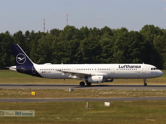 D-AIRX, Airbus A321-131, Deutsche Lufthansa (1100 visite) Du kannst eine Datei zu diesem Foto zur eigenen Verwendung erwerben:
Klicke hier, um die Webseite ... D-AIRX, Airbus A321-131, Deutsche Lufthansa